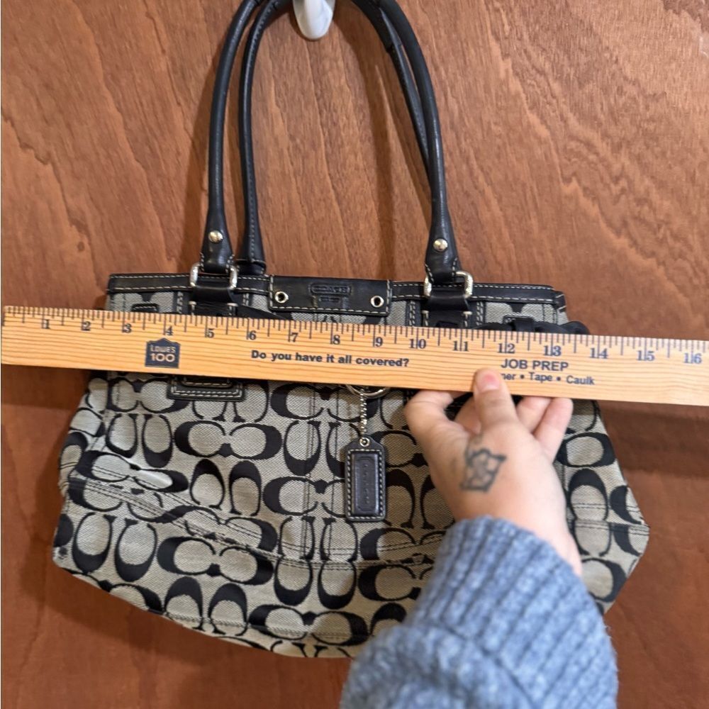 Coach Signature Hampton Black Handbag Tote - Picture 16 of 16